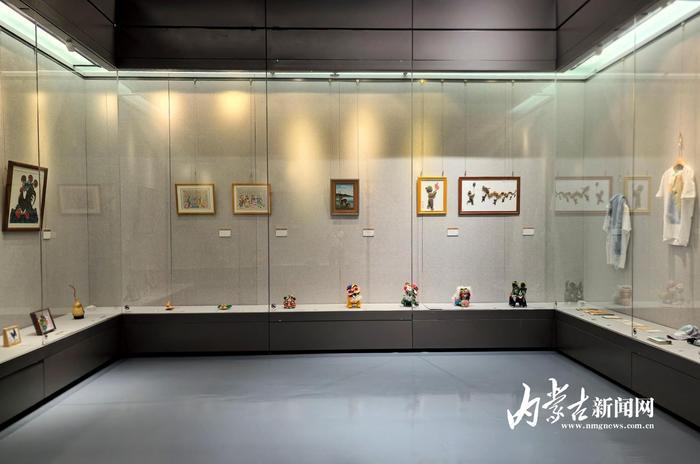 沿黄九省区民间工艺美术精品展在内蒙古美术馆开展  第8张